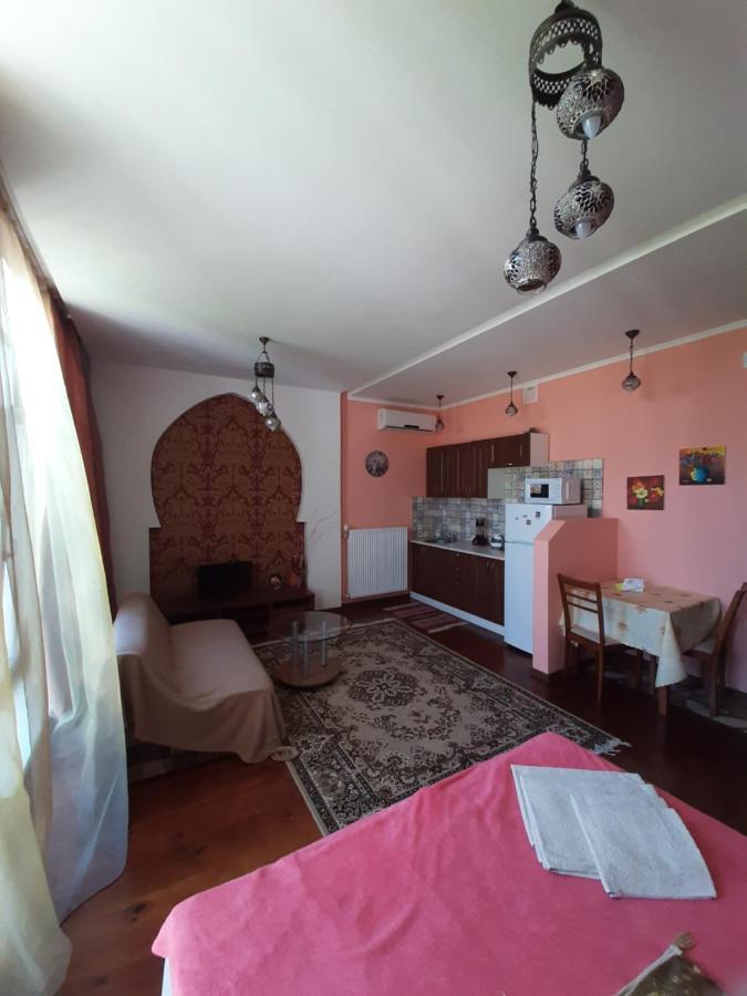 Guest House ชรอโนมอสค์ ภายนอก รูปภาพ